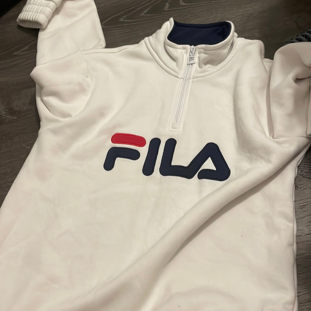 white fila jacket